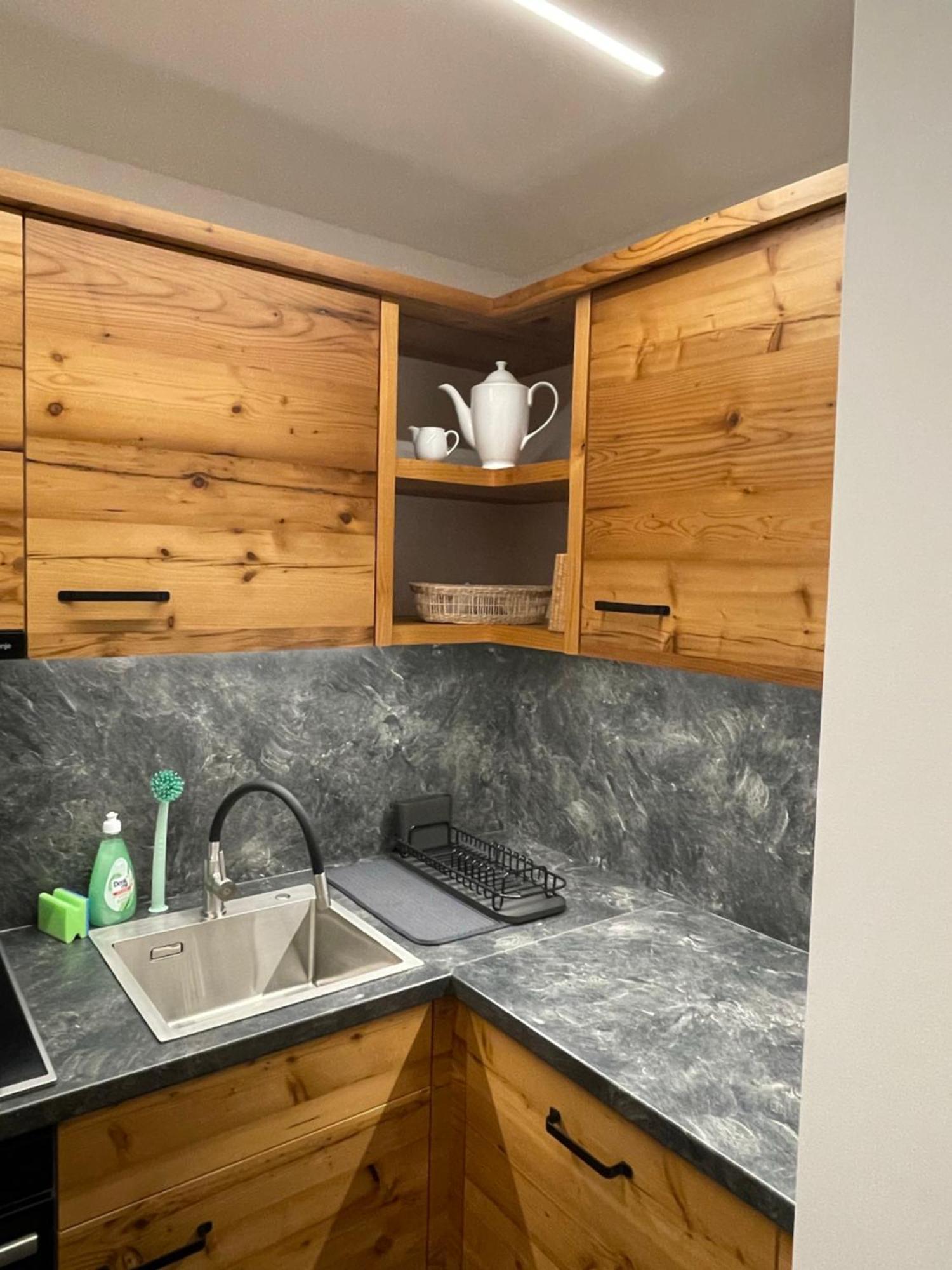 Pension Und Apartment Edelweiss Heiligenblut Buitenkant foto
