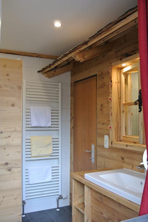 Pension Und Apartment Edelweiss Heiligenblut Buitenkant foto